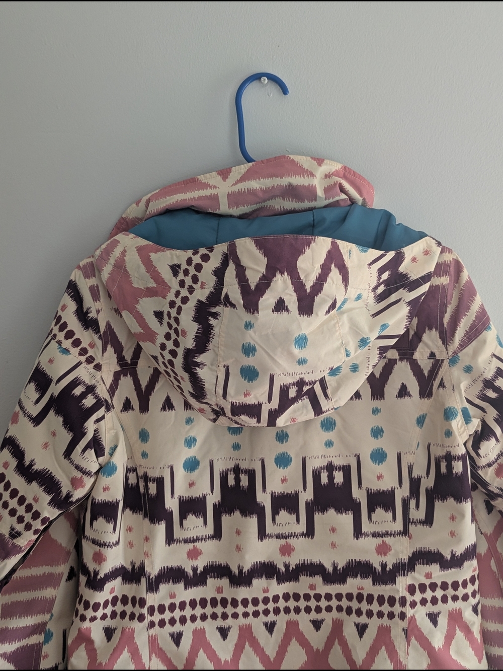 Burton Cream, Mauve & Teal Patterned Hooded Ski Jacket - Picture 6 of 7